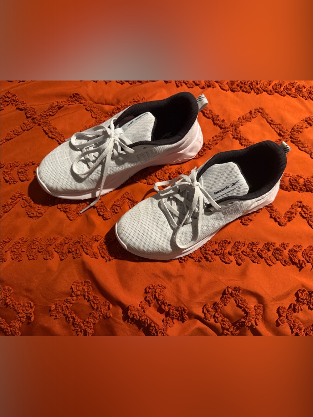 Reebok Men’s White and Black Knit Training Sneakers Pulsion size 7.5